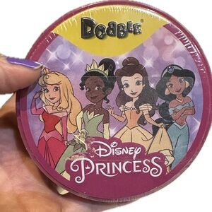 DISNEY PRINCESS DOBBLE SPOT IT ROUND CARD GAME TRAVEL BELLE JASMINE TIANA AURORA